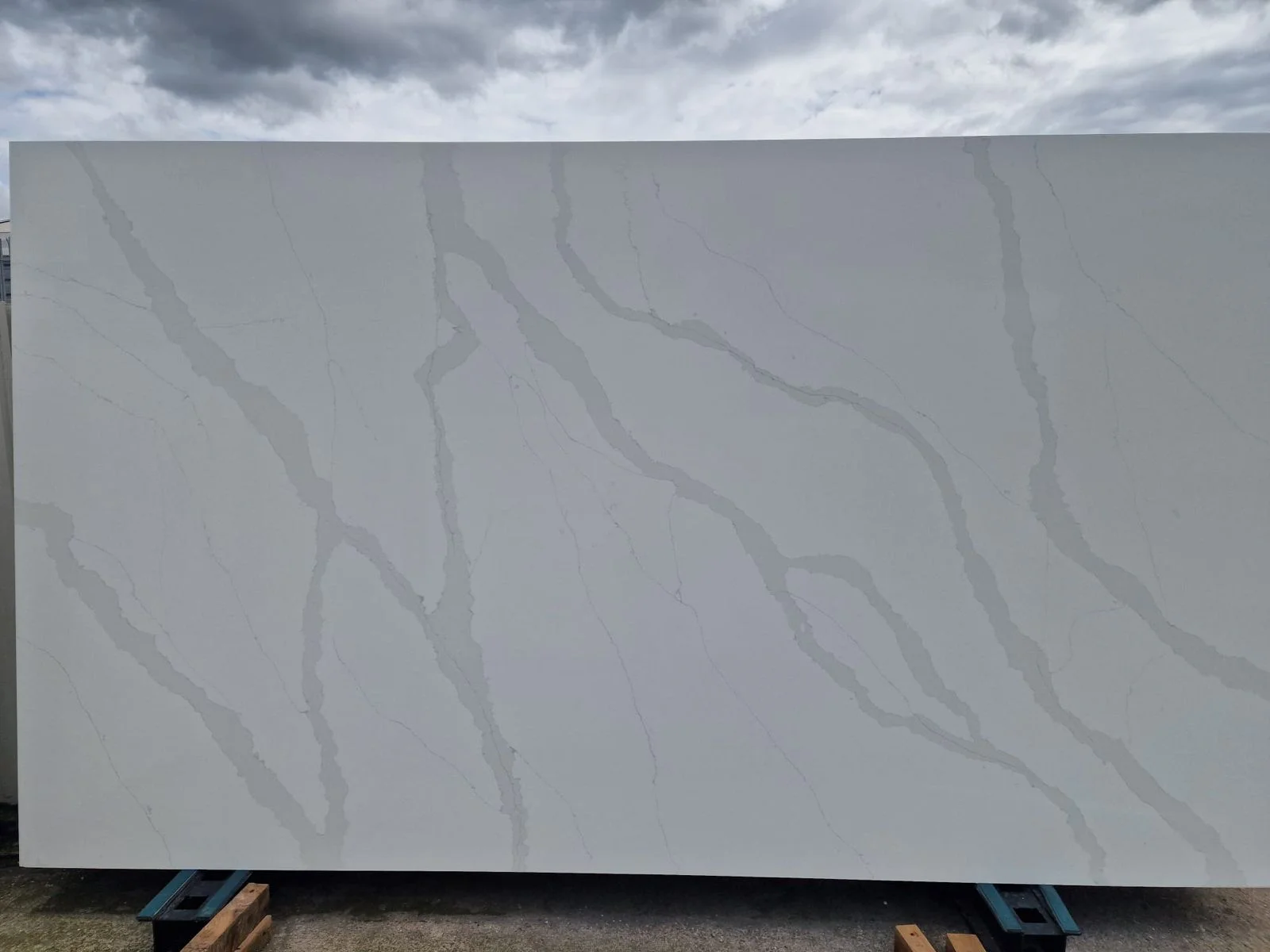 Image 1 of Calacatta Platinum