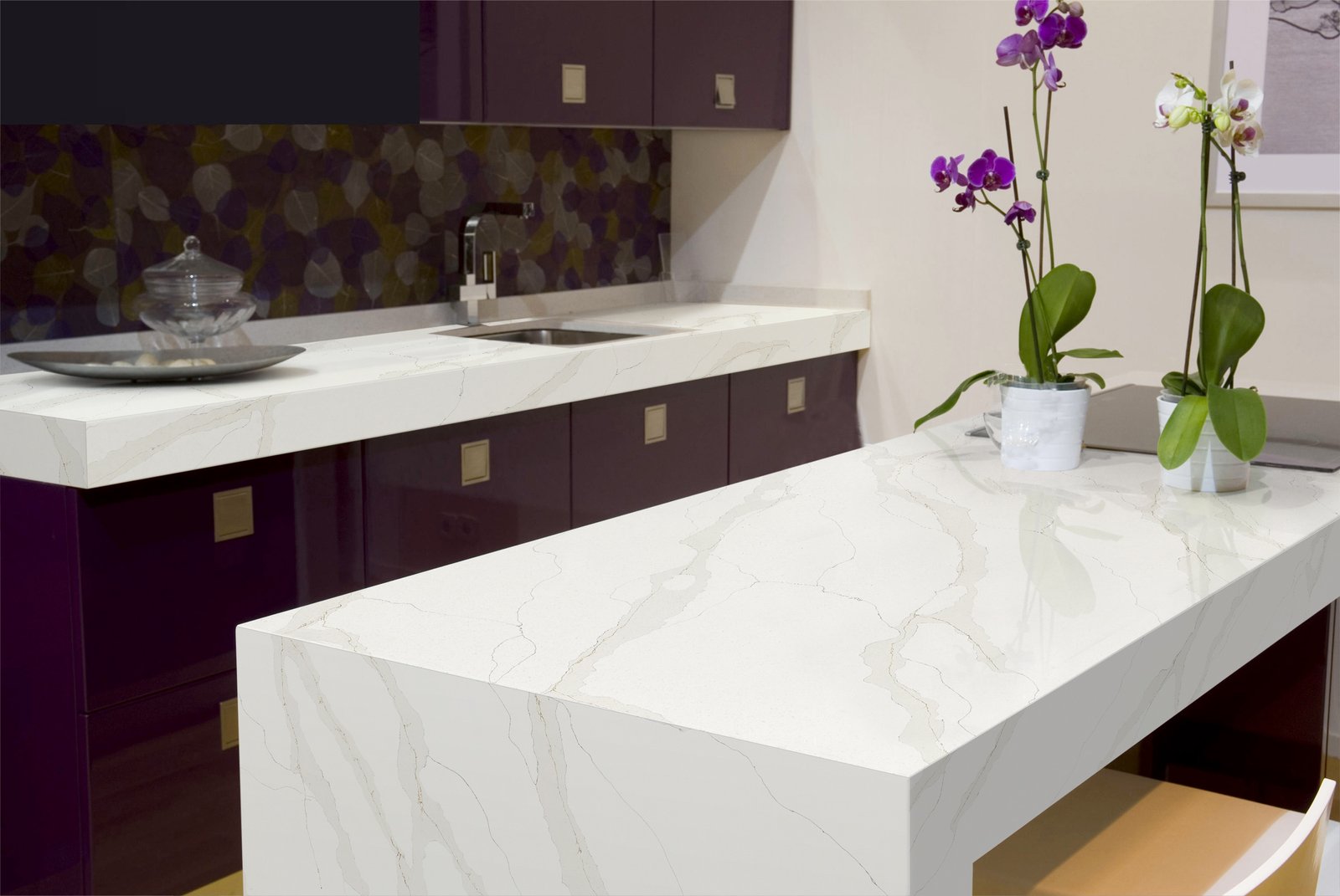 Image 1 of Modern Calacatta Gold