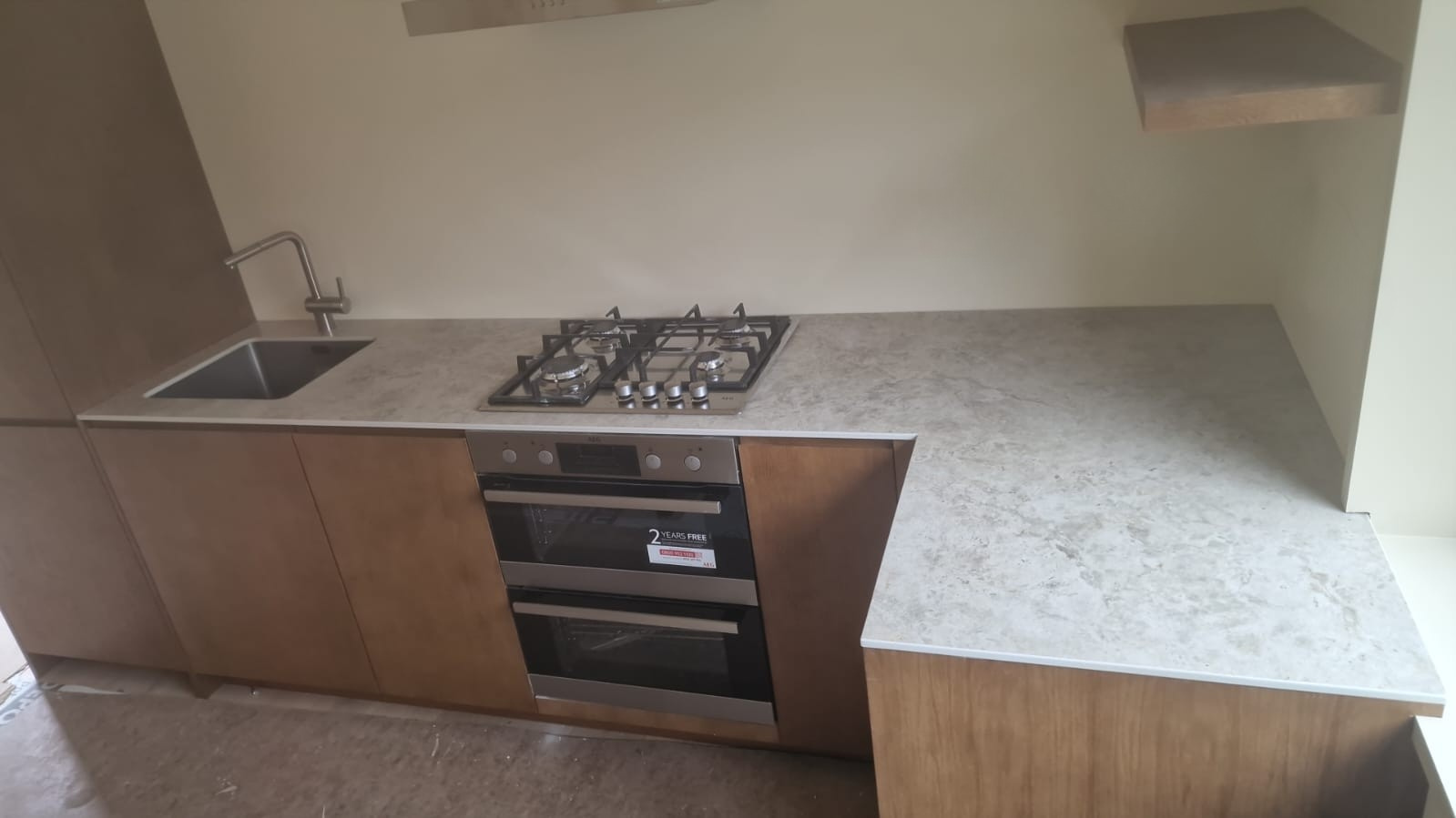 Caeserstone Mosstone