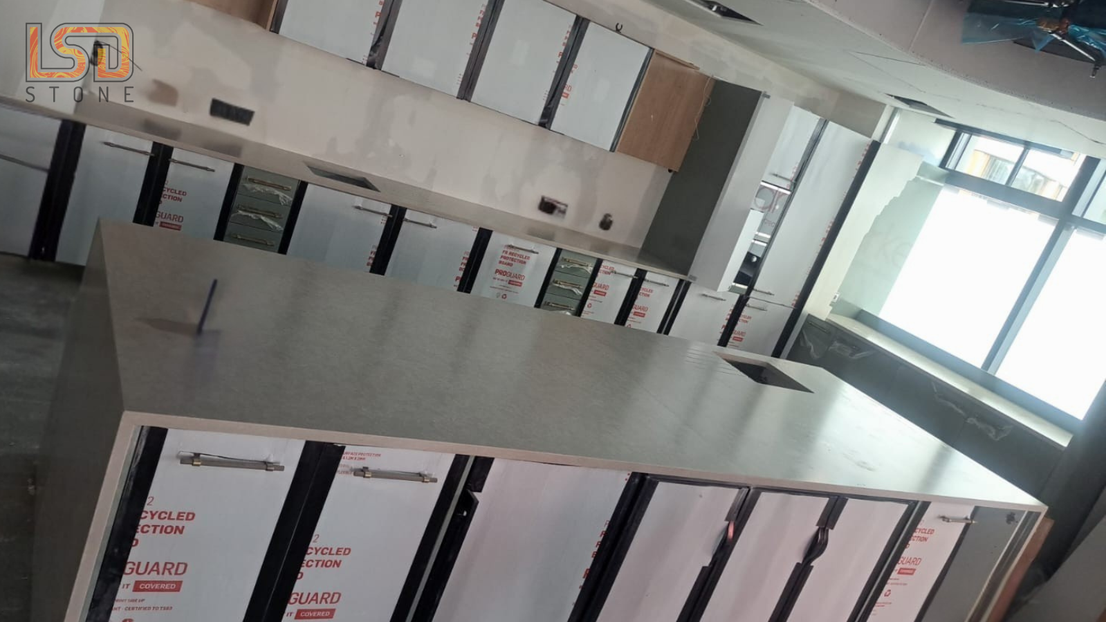 Silestone Poblenou Suede – Quartz Kitchen Worktop Installation