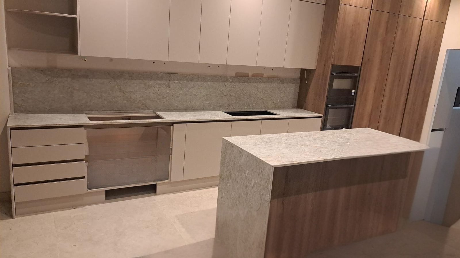 Ice green onyx kitchen worktop project in London
