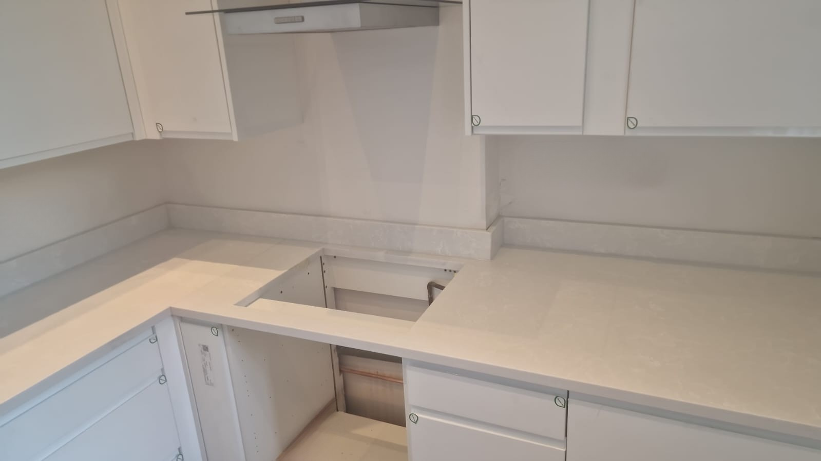 White onyx kitchen worktop project in London