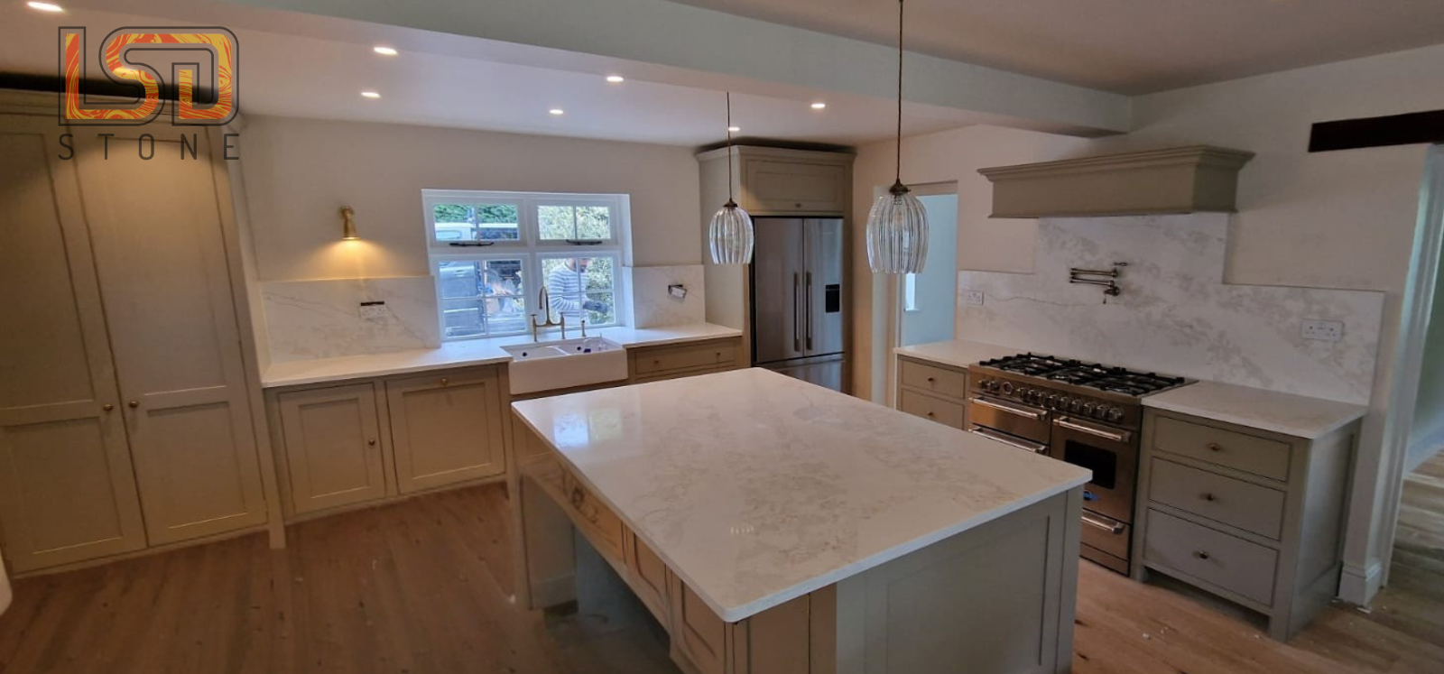 Miami Gold – Quartz Kitchen Worktop Installation