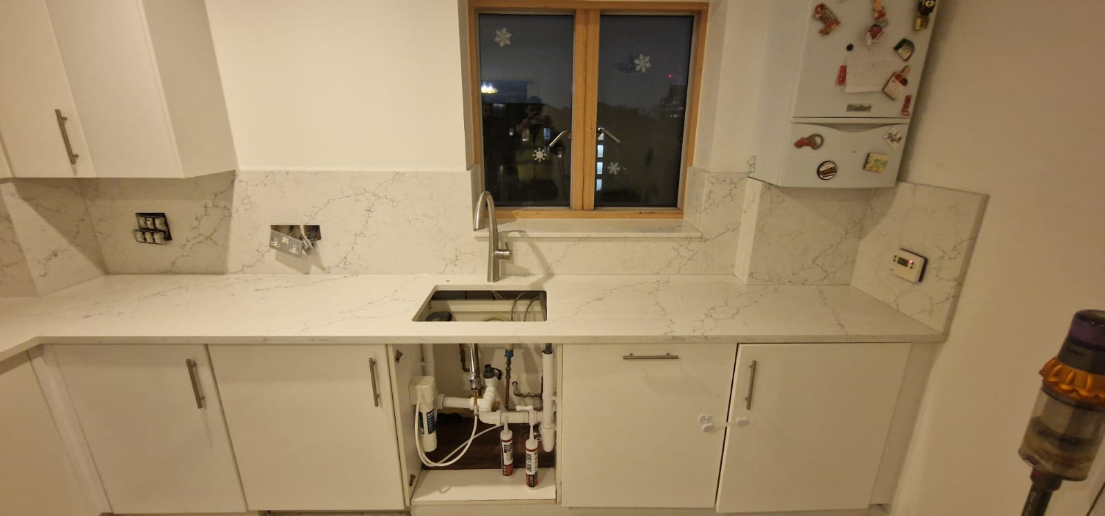 Alaska Bianca – Quartz Kitchen Worktop Installation