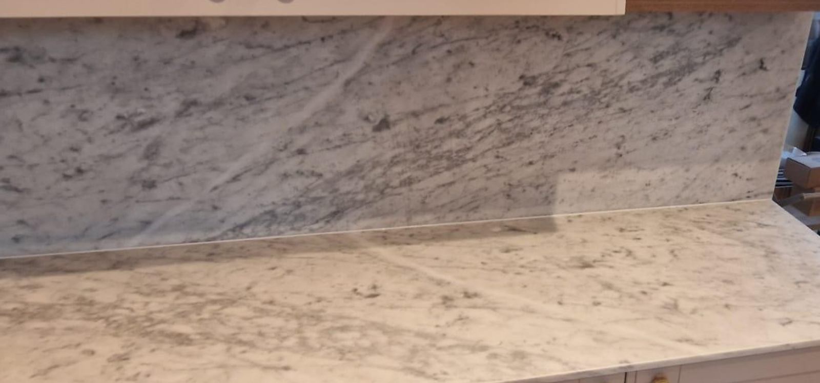 Marble Carrara honed