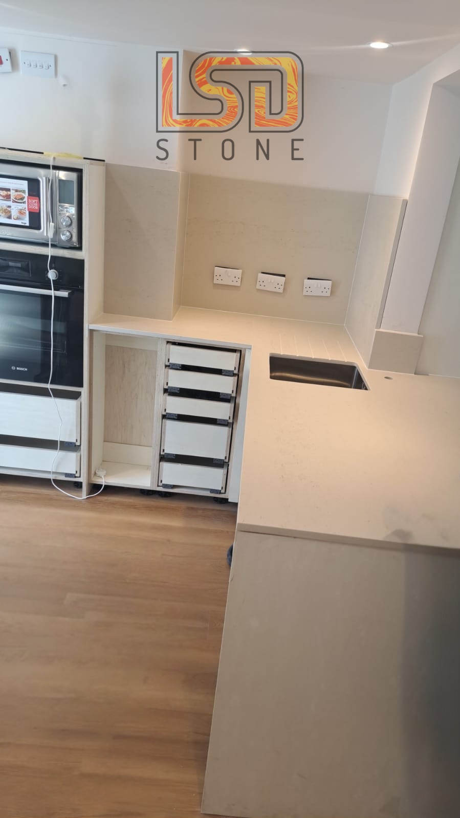 Dekton Danae – Worktop Project Image