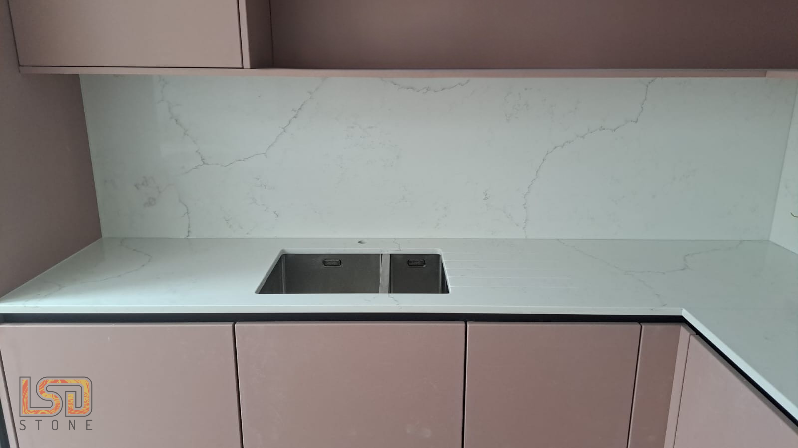 Mysterio Onyx – Worktop Project Image