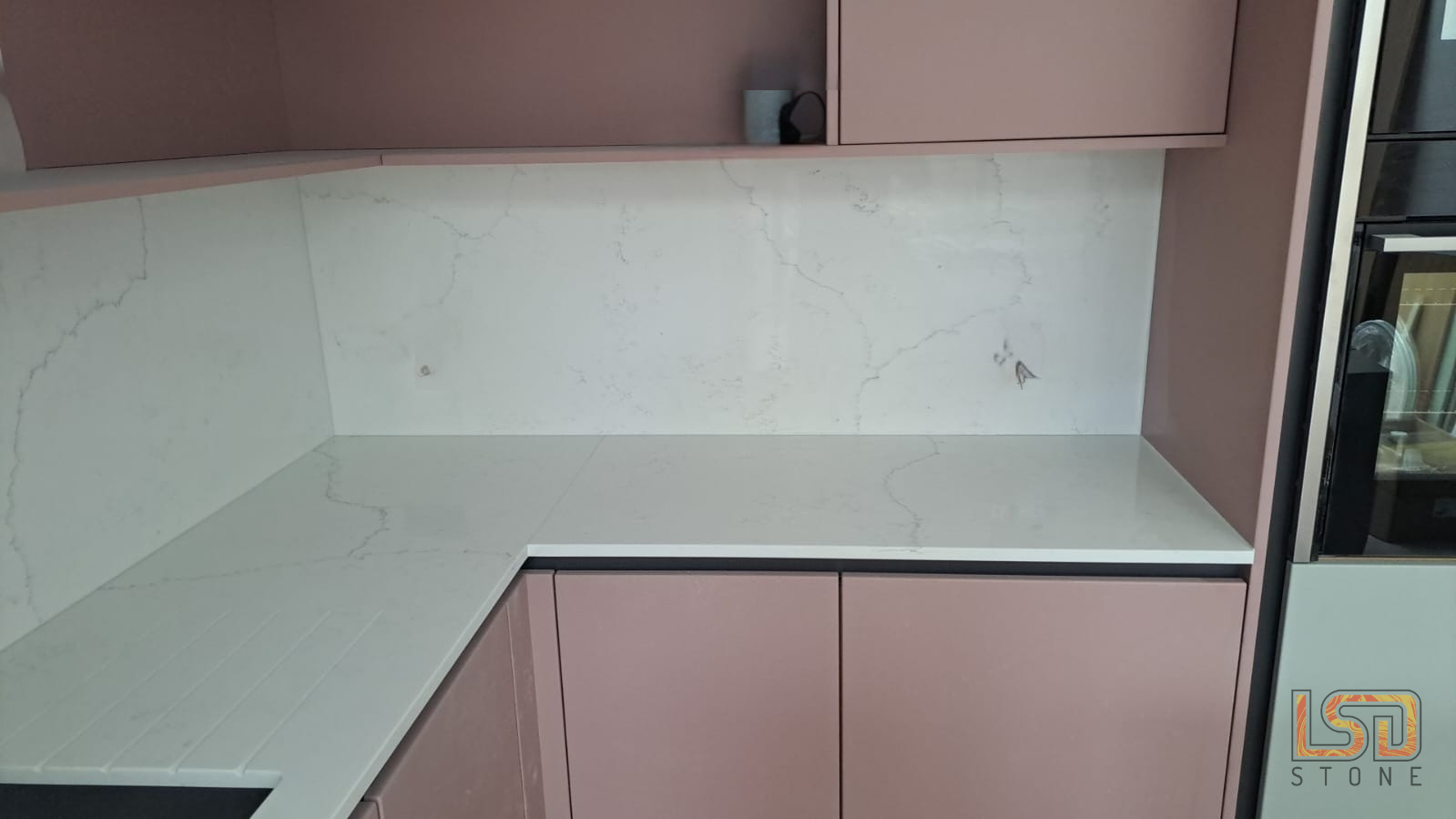 Mysterio Onyx – Worktop Project Image