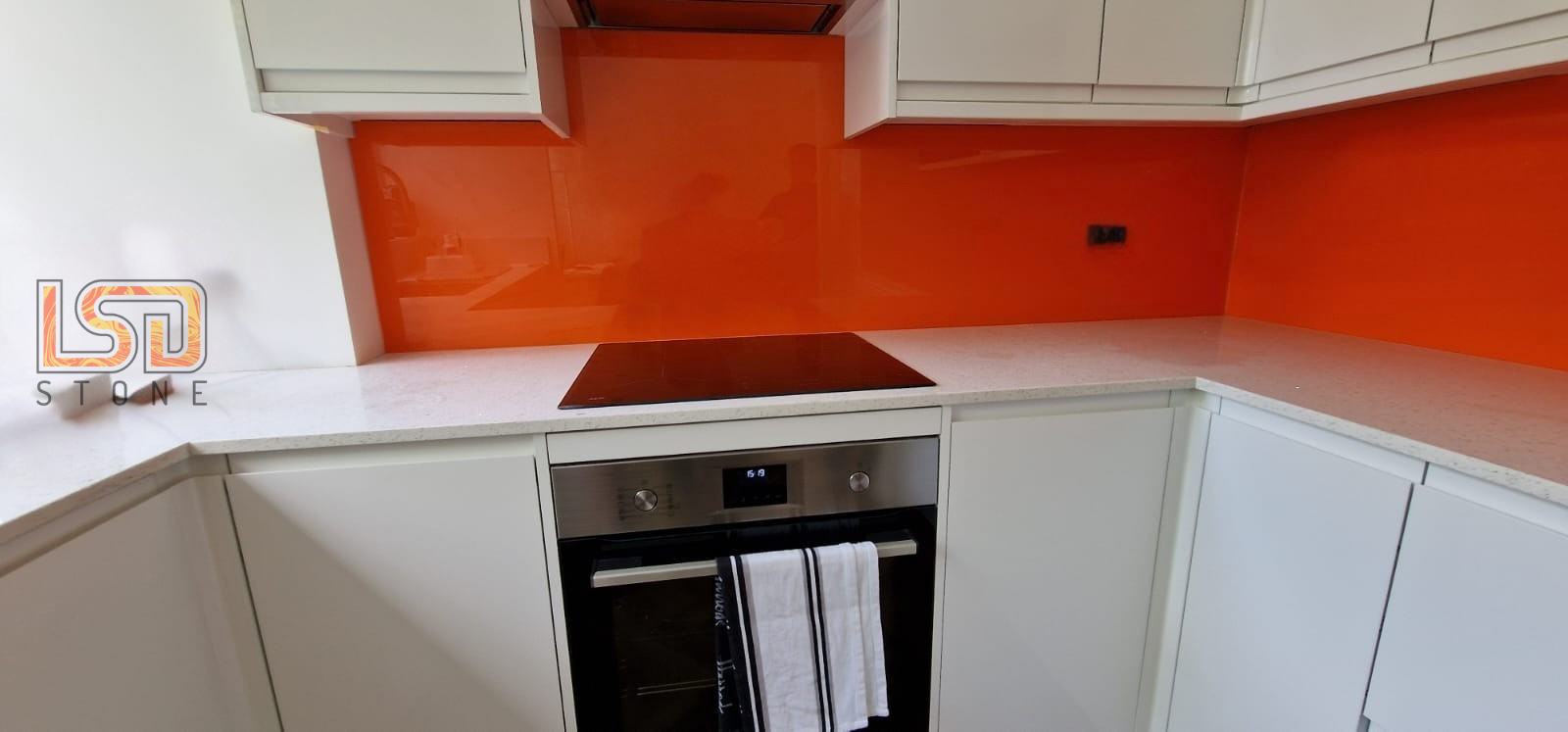 Glass Splashback – Worktop Project Image