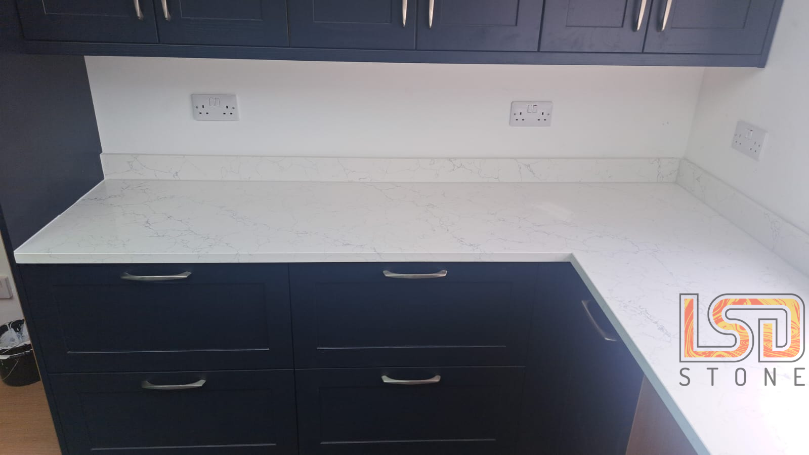 Alaska Bianca – Quartz Kitchen Worktop Installation